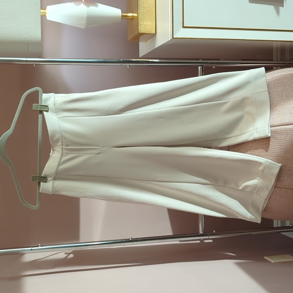 Lululemon softstream high-rise culotte - Size 8, cream - Picture 2 of 6